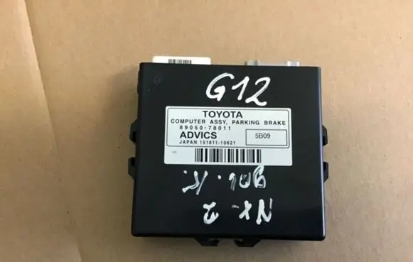 Lexus NX Hand brake control module 8905078011