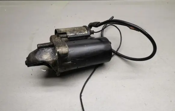 Audi A6 S6 C5 4B Starter motor 0001108174