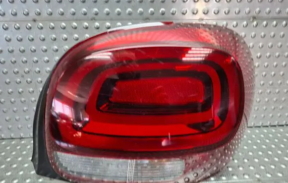 Citroen C3 Rear/tail lights S27624079 9812257480