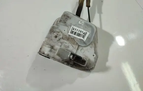 Mazda 6 Rear door lock 8E09