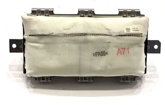 Toyota Camry VIII XV70 Passenger airbag 0589P1000547