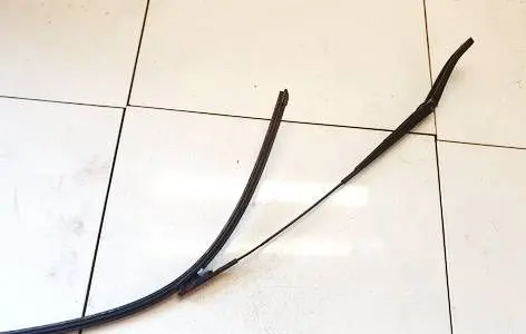 Ford Grand C-MAX Front wiper blade arm AM5117526BB