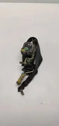 Jeep Cherokee III KJ Front seatbelt