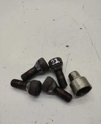 Nuts/bolts