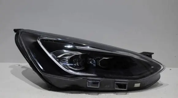 Ford Focus Headlight/headlamp JX7B13E016AE