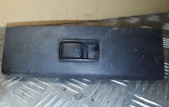 Toyota Corolla Verso E121 Electric window control switch 742320F030