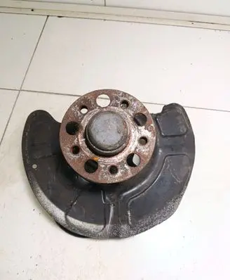 Mercedes-Benz E W212 Front wheel hub spindle knuckle A2124201144