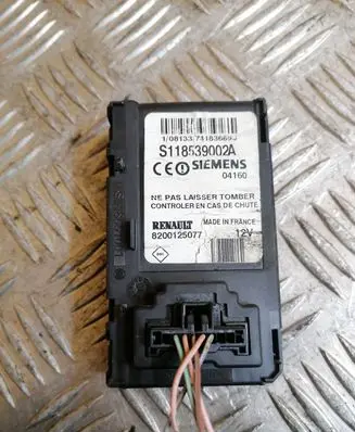 Renault Scenic II - Grand scenic II Ignition key card reader 8200125077
