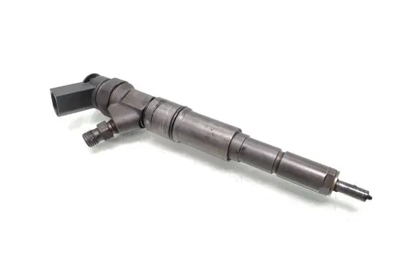 BMW 3 E46 Fuel injector 0445110131 7789661