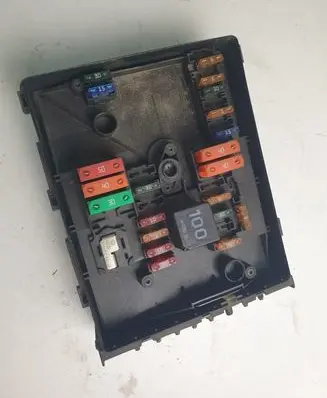 Volkswagen Caddy Fuse box set