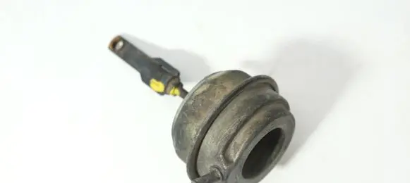 Audi A4 S4 B6 8E 8H Turbo solenoid valve 4348556