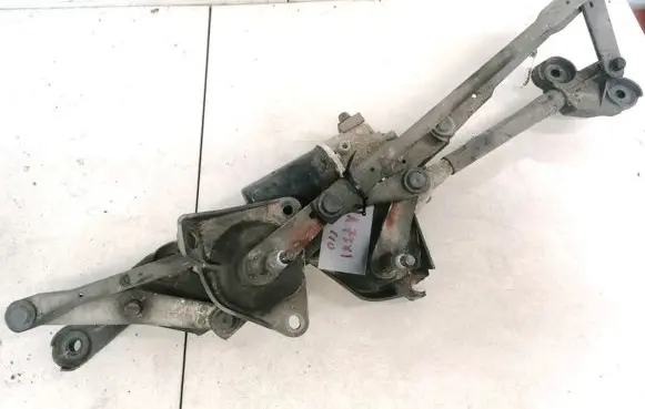 Chrysler Voyager Front wiper linkage and motor