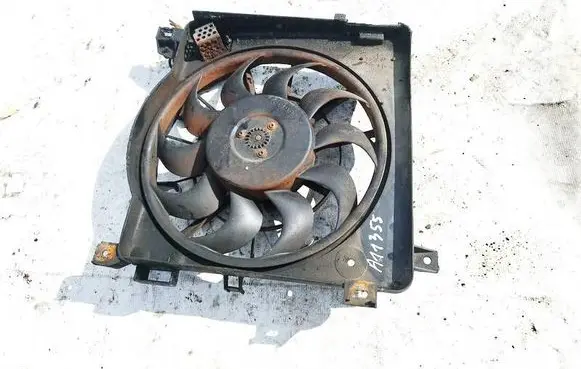 Opel Astra H Radiator cooling fan shroud 24467444