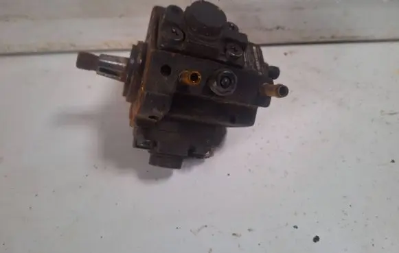 Chevrolet Captiva Fuel injection high pressure pump 0445010180 0057779