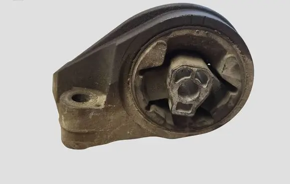 Opel Antara Engine mount bracket