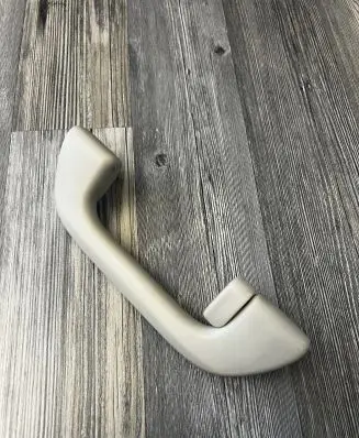 Honda CR-V Rear interior roof grab handle