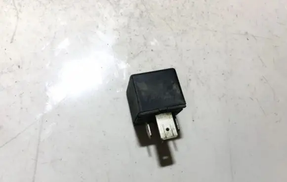 Alfa Romeo 166 Other relay b365