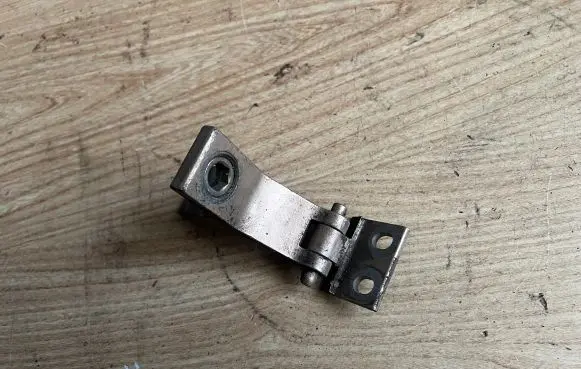 Audi 80 90 B3 Front door upper hinge 893831401