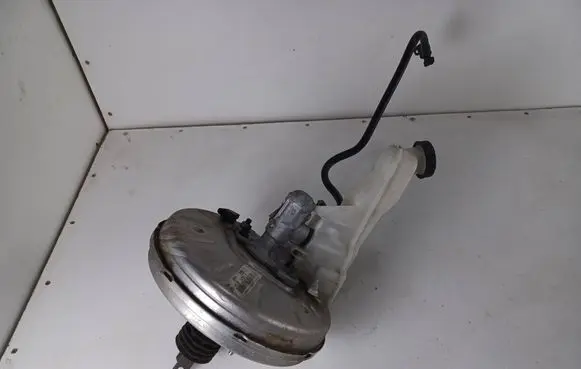 Mercedes-Benz CLA C117 X117 W117 Brake booster A2464301230 A0065422518 A2464300202