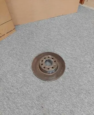 Volkswagen PASSAT B8 Rear brake disc 1K0615601M