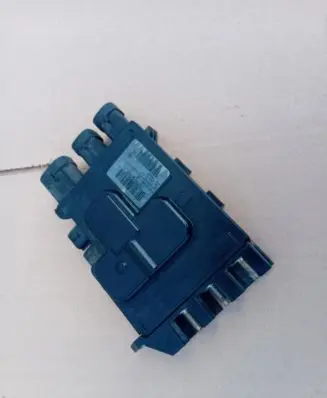 Renault Trafic III (X82) Battery control module 243501820R