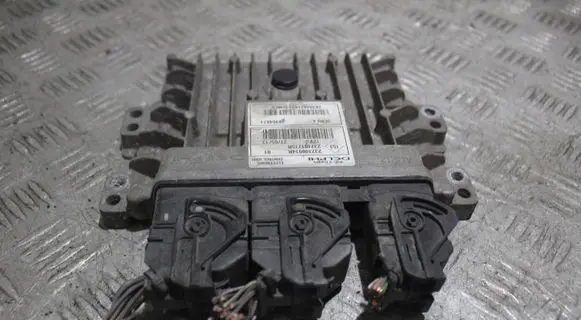 Renault Megane III Engine control unit/module 237100914R