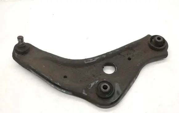 Nissan Qashqai Front lower control arm/wishbone