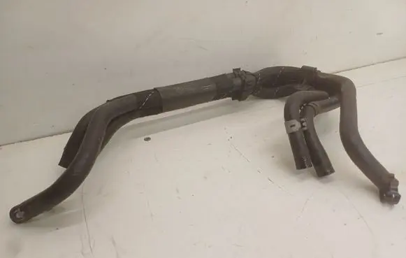 Audi A6 S6 C8 4K Fuel injector supply line/pipe 4K0201214L