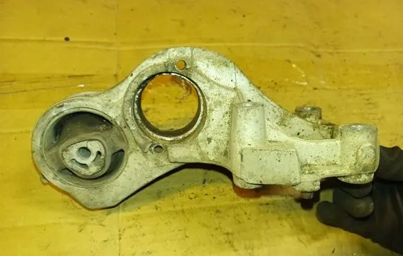 Citroen Xsara Driveshaft support bearing bracket 9640053780