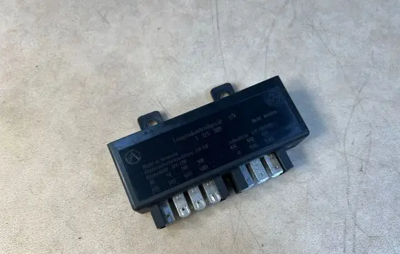 BMW 7 E23 Other relay 61311368324