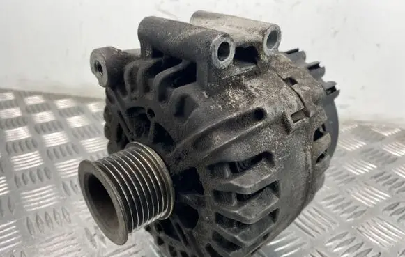 BMW 7 F01 F02 F03 F04 Generator/alternator TG23C018 7573754