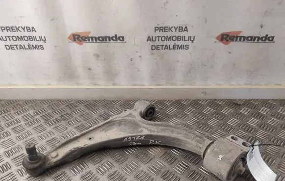 Opel Astra J Front lower control arm/wishbone BFAT03