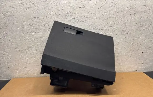 Peugeot 3008 II Glove box 10323 00218483