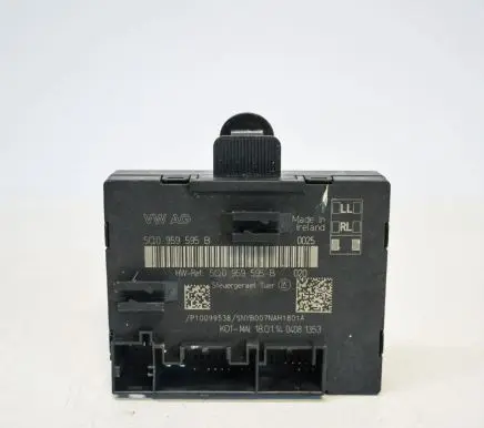 Audi A3 S3 8V Door control unit/module 5Q0959595B