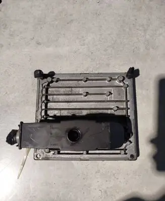 Ford Fusion Engine control unit/module 9s6112a650db 9s61-12a650-db s120977305b