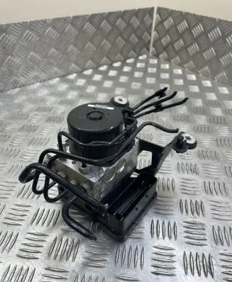 Volvo XC60 ABS Pump P31329139 31329139