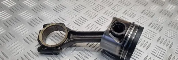 Volkswagen PASSAT B6 Piston with connecting rod 038JV400