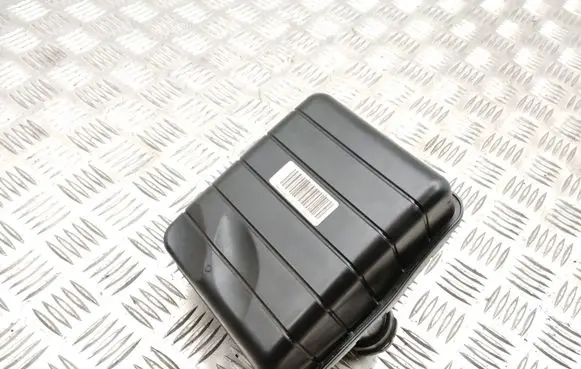 BMW X3 F25 Intake resonator 8512249
