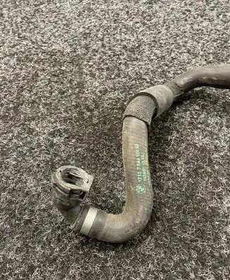 BMW X5 F15 Engine coolant pipe/hose 7644104