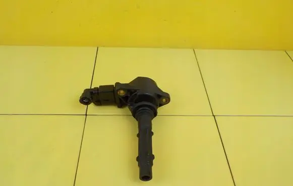 Mercedes-Benz CLK A209 C209 High voltage ignition coil A0001502780 2HTR39