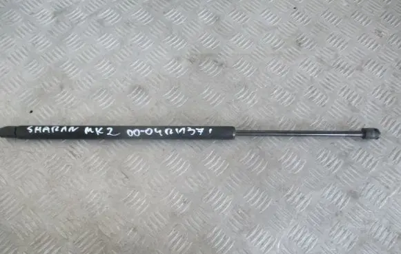 Volkswagen Sharan Shock absorber/damper mounting bracket 