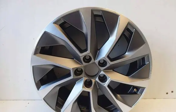 Skoda Fabia Mk3 (NJ) R16 alloy rim 6V0601025