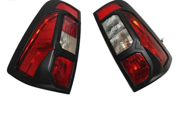 Nissan Navara D23 Rear/tail lights set 