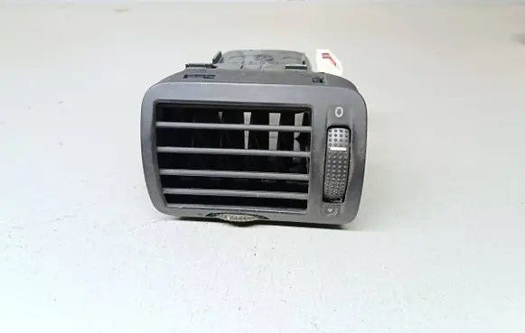 Volkswagen PASSAT B5.5 Dashboard side air vent grill/cover trim 3B0819703D