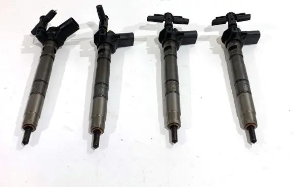 Audi A4 S4 B8 8K Fuel injectors set 0445116030