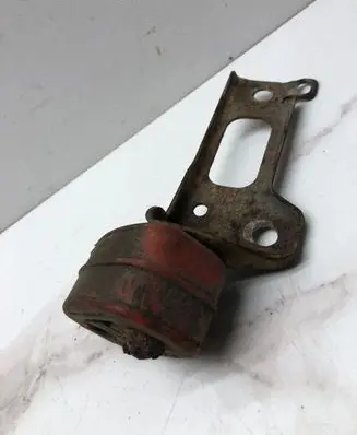 Audi A4 S4 B7 8E 8H Muffler mount bracket/holder