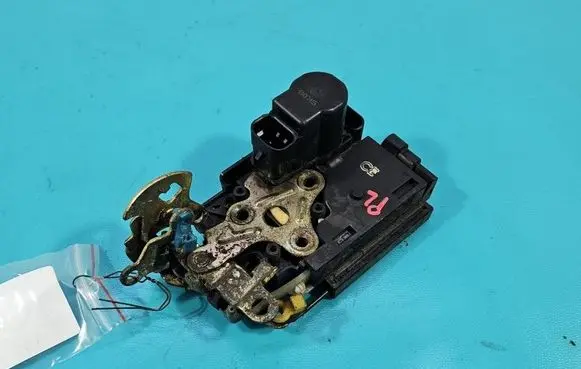 Chevrolet Aveo Front door lock IMPRK1592210