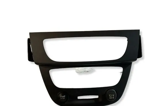Renault Megane III Radio/GPS head unit trim 682600003R