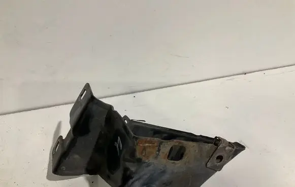 Mercedes-Benz CLK A209 C209 Headlight/headlamp mounting bracket