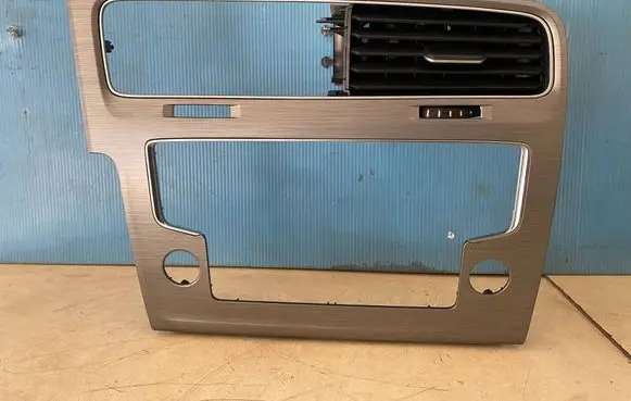 Volkswagen Golf VII Radio/GPS head unit trim 5G1819743 5G1815736
